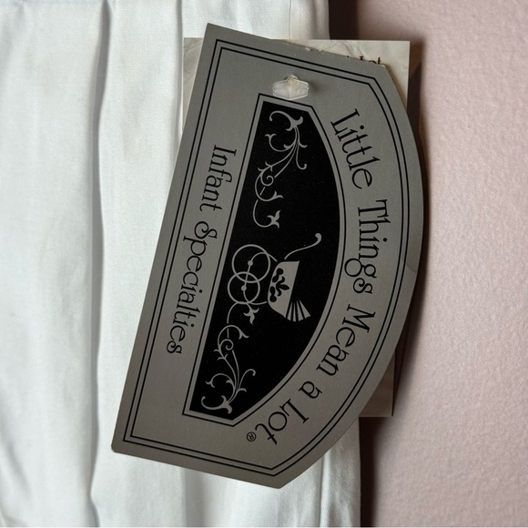 Little Things Mean A Lot Tyler White Romper NB - Picture 11 of 12